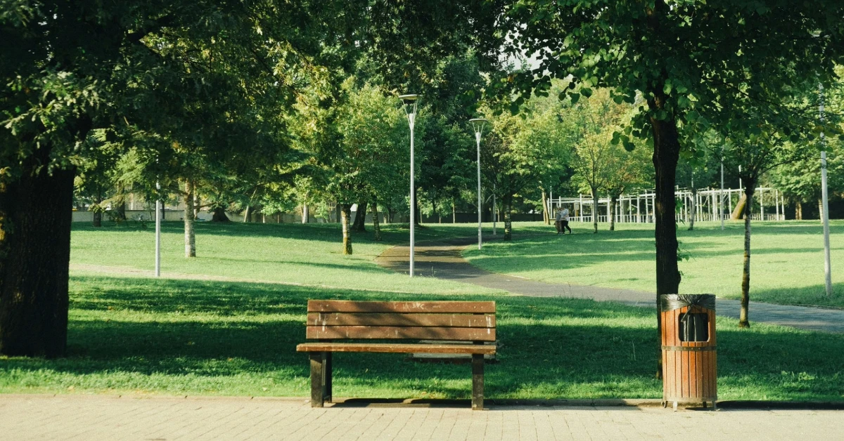 Al Ittihad Park Dubai: Jogging Track, Restaurants & Family Activities Guide - the property quarter estate